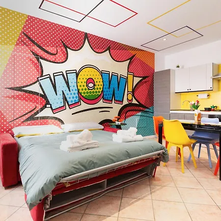 Black & White Or Pop Art - Design With Parking & Wifi